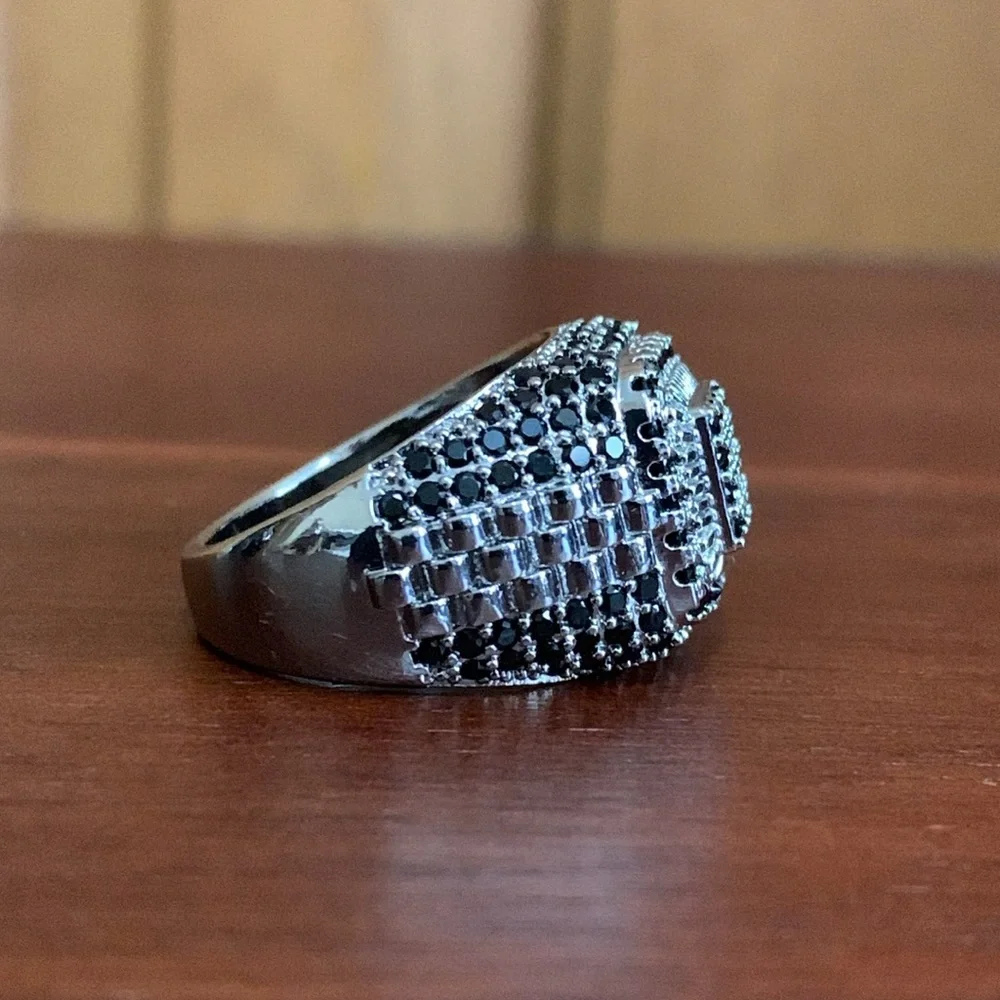 NWOT Silver tone black rhinestone ring size 9